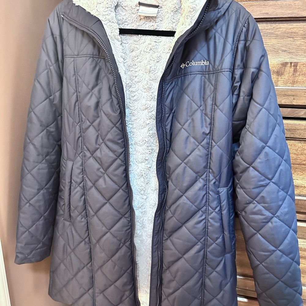 Columbia Navy warm Quilted Jacket - Womens Medium
